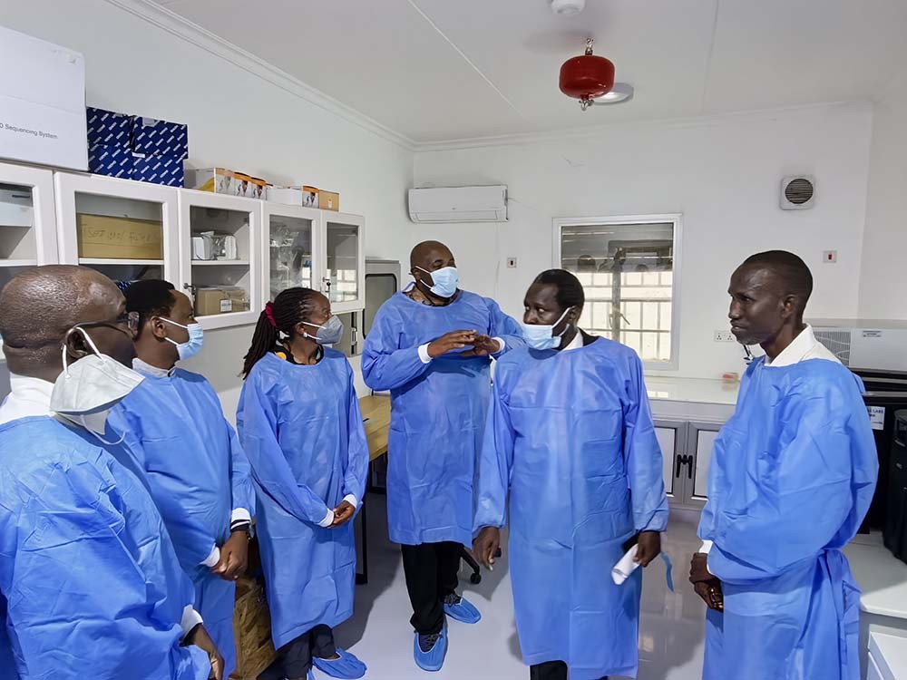 Minister Baryomunsi and his delegation visiting the Central Public Health Laboratory in Juba on Monday September 07th. (Ministry of Health Photo)