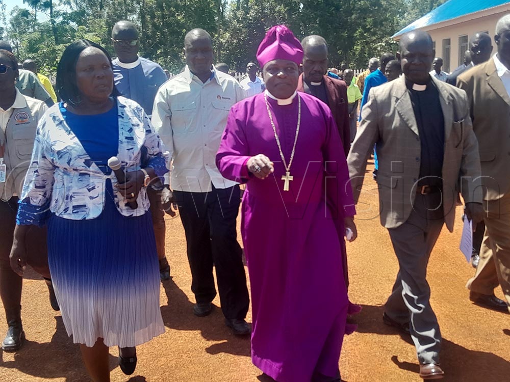 Referring to a recent incident in which a three-year-old girl was brutally beheaded by a brother who demanded a ransom, Egesa decried the high levels of violent crime, which he attributed to youth, and challenged them to renew their hearts and embrace the ongoing government development programmes in place.
