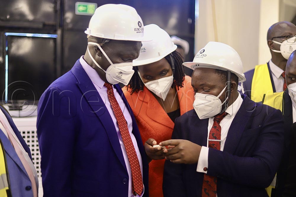 Bank of Uganda officials during a site visit at EuroGold after signing and MOU. (Credit: John Musenze)