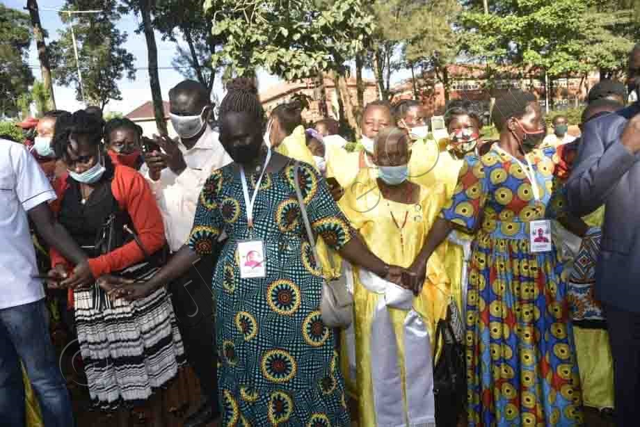 Okukungubagira Ssaabasumba 6