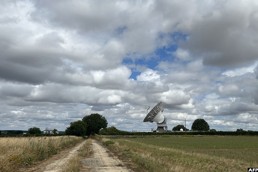 Experts at Chilbolton Observatory monitor UK-licenced satellites and fast-multiplying fragments of space debris swirling around them.