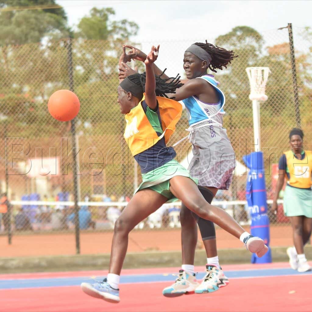 Kampala University ng'ettunka ne Nkumba ku semi y'okubaka. Kampala University yawangudde (22-18)