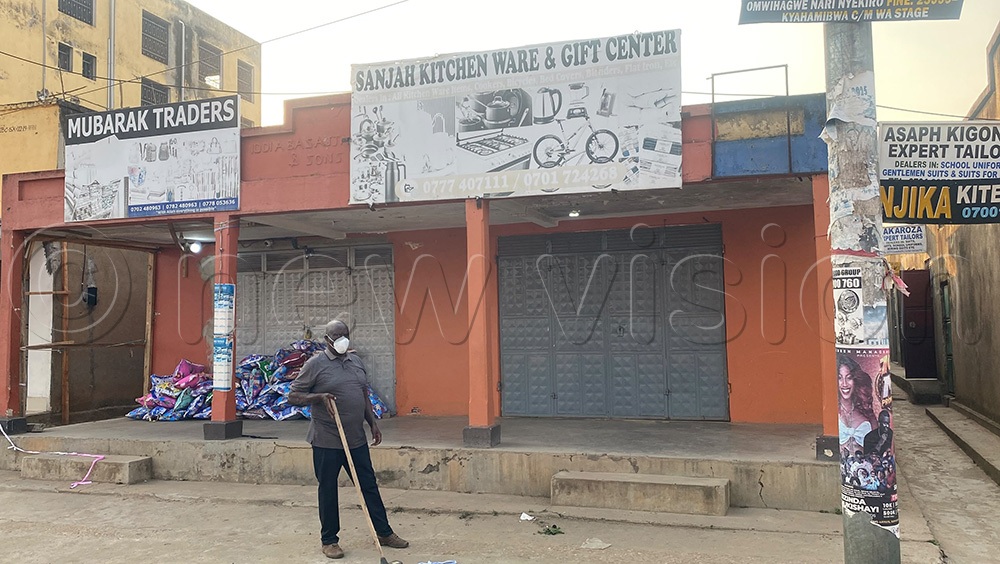 Although businesses in Bushenyi-Ishaka Municipality and other major trading centres remained closed during the designated hours, turnout varied across different areas, with some residents opting to clean their homes instead of joining public cleaning activities. (Credit: Bruno Mugizi)