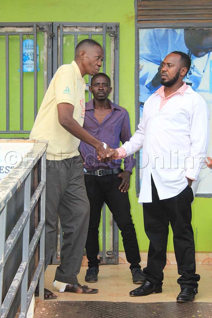 Musisi N'omusawo Ssekagya Mukwano Gwe Amujjanjaba.