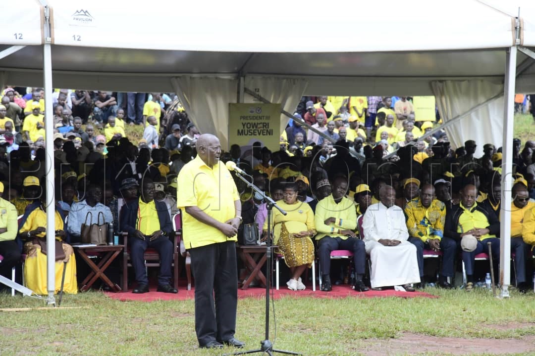 Amyuka chairmanwa NRM Hajji Moses Kigongo ng'ayogera