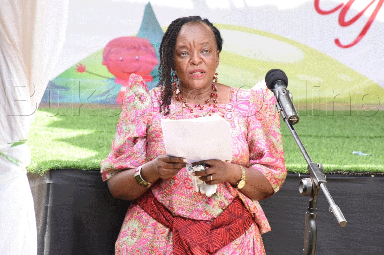 Margaret Mayiga ng'ayogera ku mpisa y'abaana