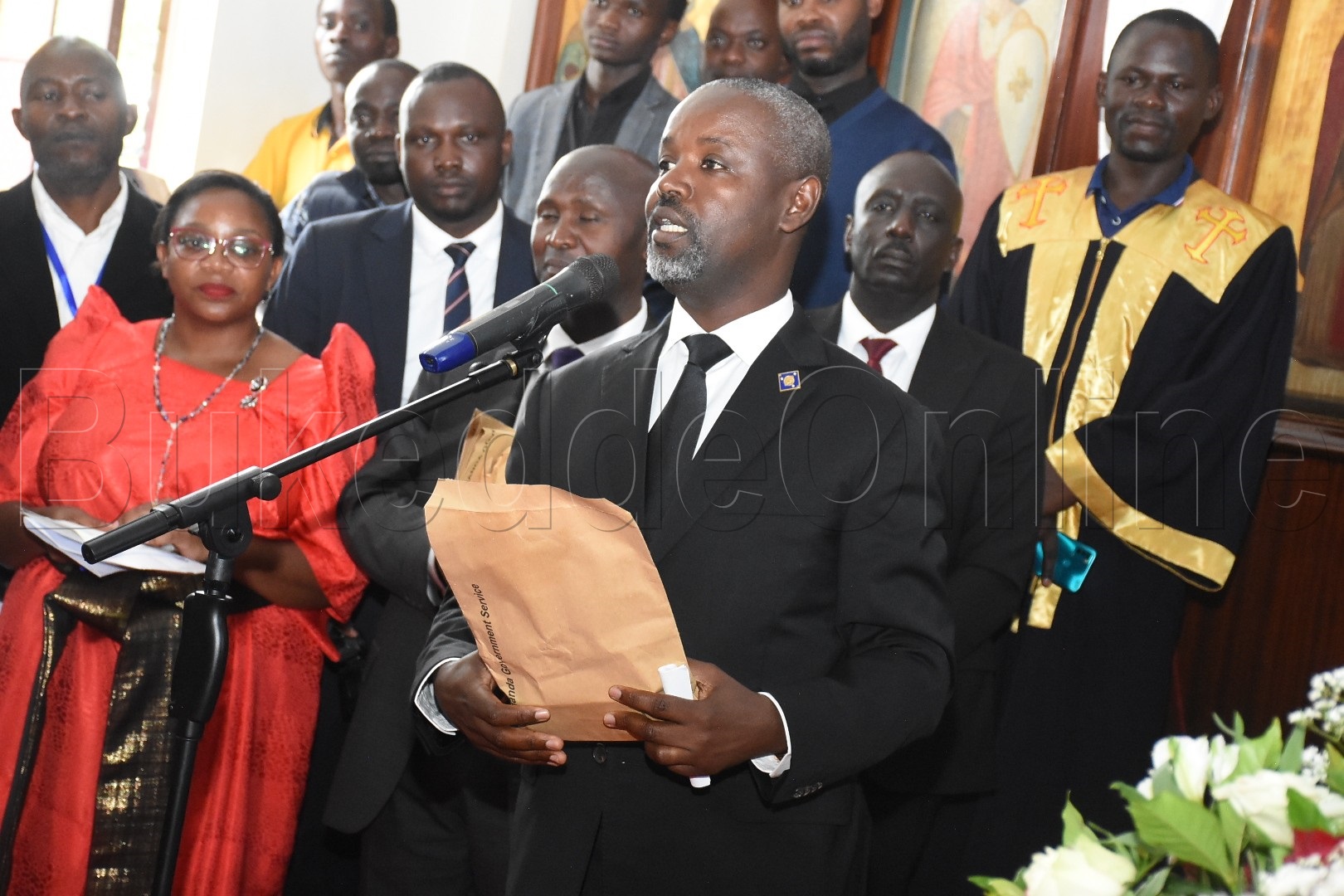 Thomas Tayebwa ng'asitudde obubaka bw'amabugo