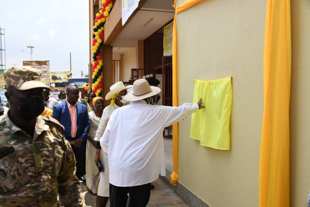 M7 ng'aggulawo akatale