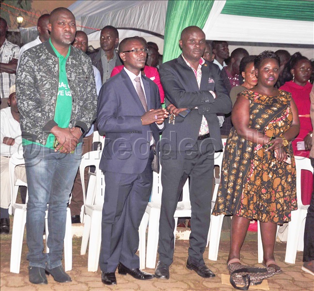Omubaka Richard Ssebamala Ku Kkono, N'eyaliko Omubaka W'e Bukomansimbi Deogratious Kiyingi Owookubiri Ku Ddyo  Nabo Babaddeyo.