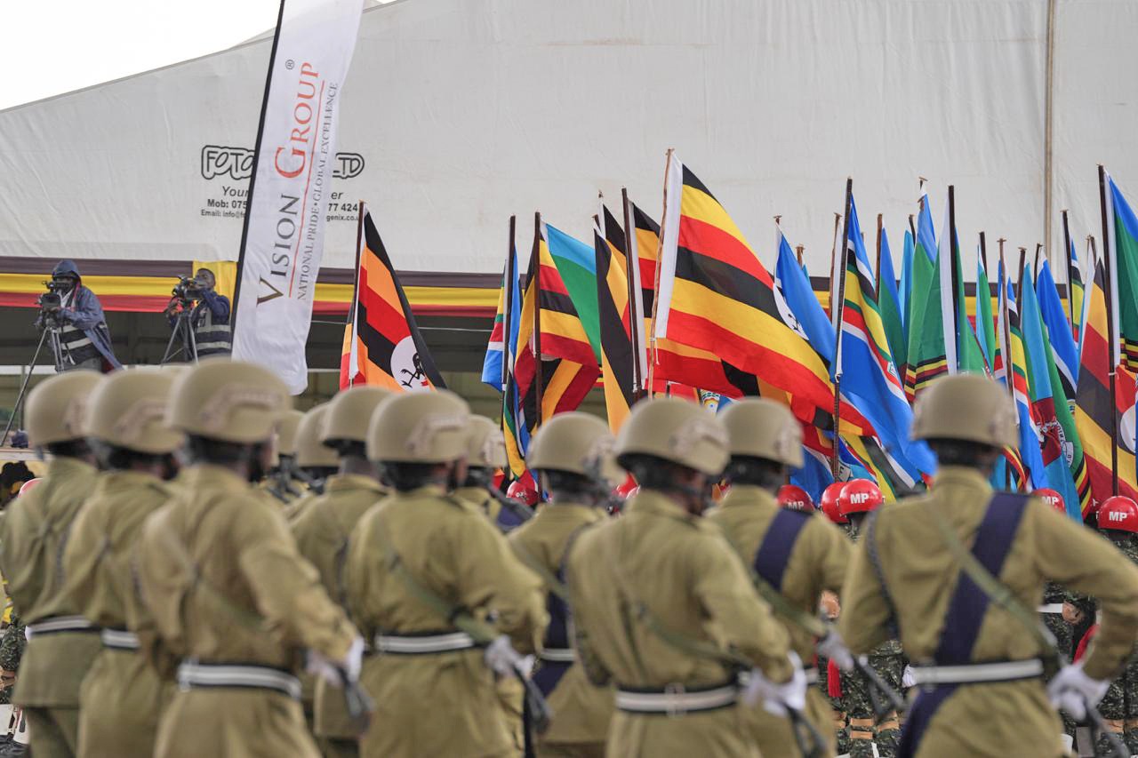 UPDF yaraganisa okushagika n'okugumizamu nibaheereza President Museveni...(PPU Photo)