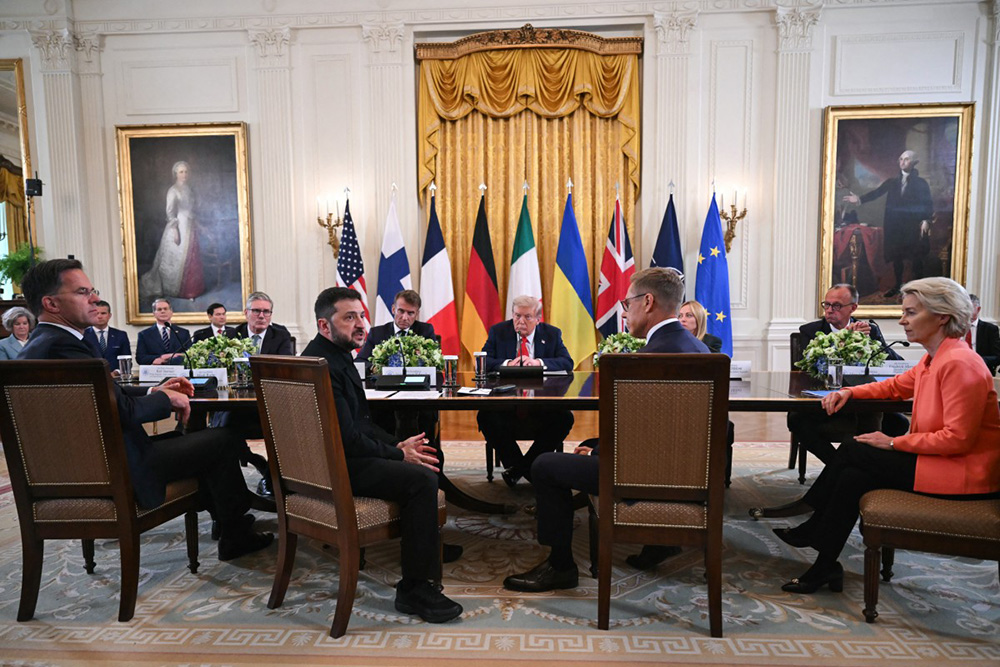 European leaders join Ukrainian President Volodymyr Zelensky in talks with US President Donald Trump on August 18, as they try to find a way to end Russia's offensive. (Photo by ANDREW CABALLERO-REYNOLDS / AFP)