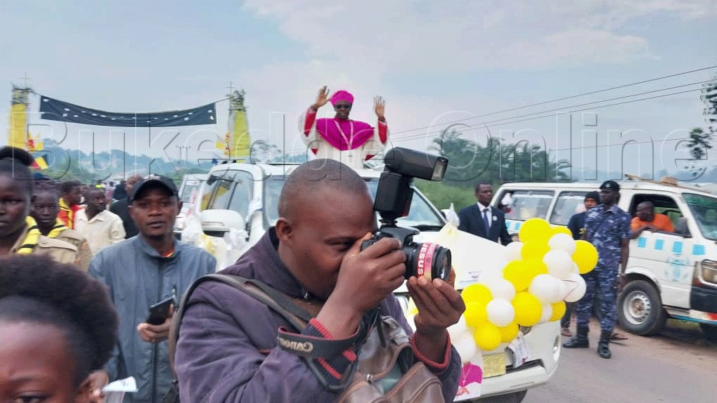 Lawrence Mukasa ng'atuuka e Kasana luweero