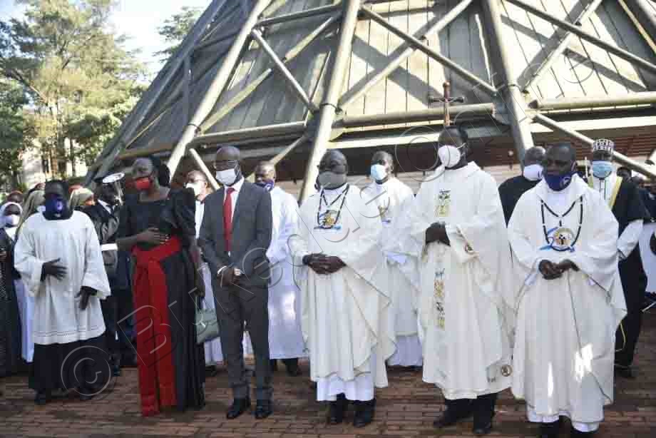 Okukungubagira Ssaabasumba 2