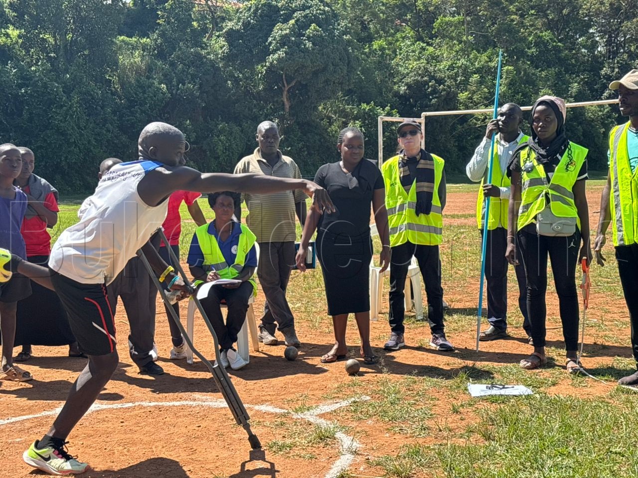 Omuzanyi nga akanyuga akazito mu kutendekebwa