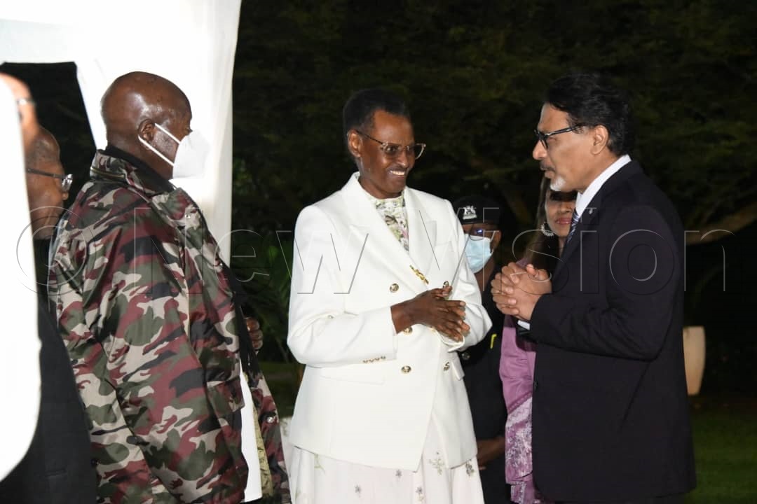 The First Lady and Minister of Education and Sports, Janet Museveni, accompanied by H.E. President Museveni interacting with H.E. Puan Sri Datin Professor Dr Rohini Devi, Founding Director, Centre for Women Leadership (2nd right), together with H.E. Tan Sri Dato Professor Joseph Adaikalam, Founder Chairman of Binary University (right).