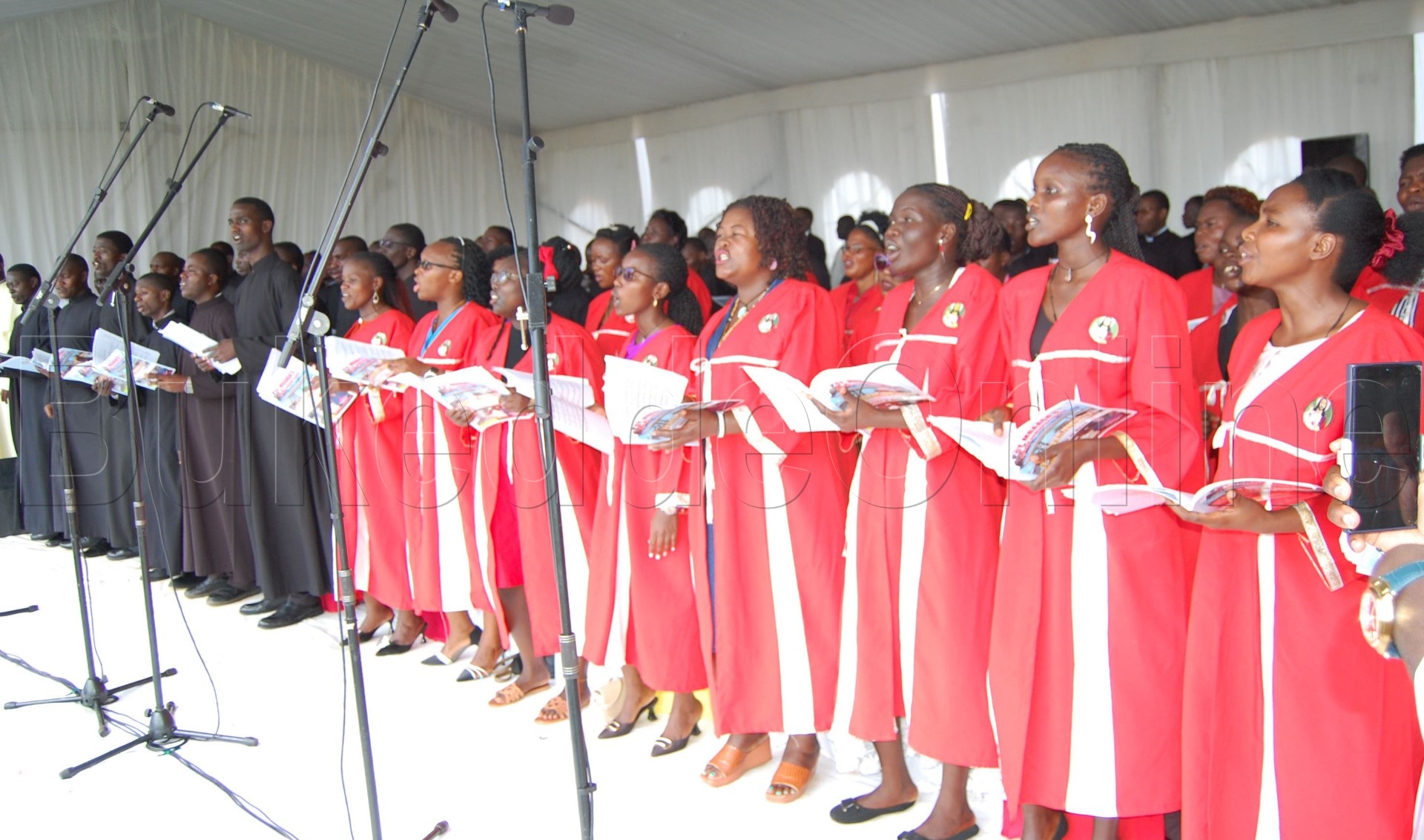 kkwaya ng'eyimba mmisa