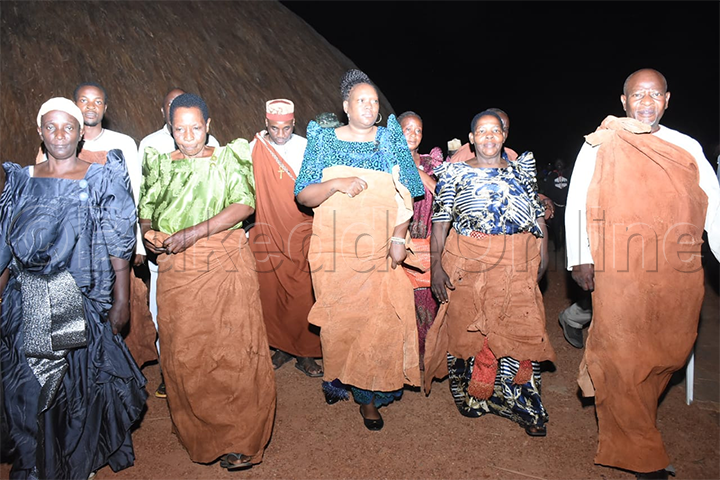 Omukolo gw'okusala ekisasi kya amasiro gukoleddwa Mugema w'amasiro ga Bassekabaka