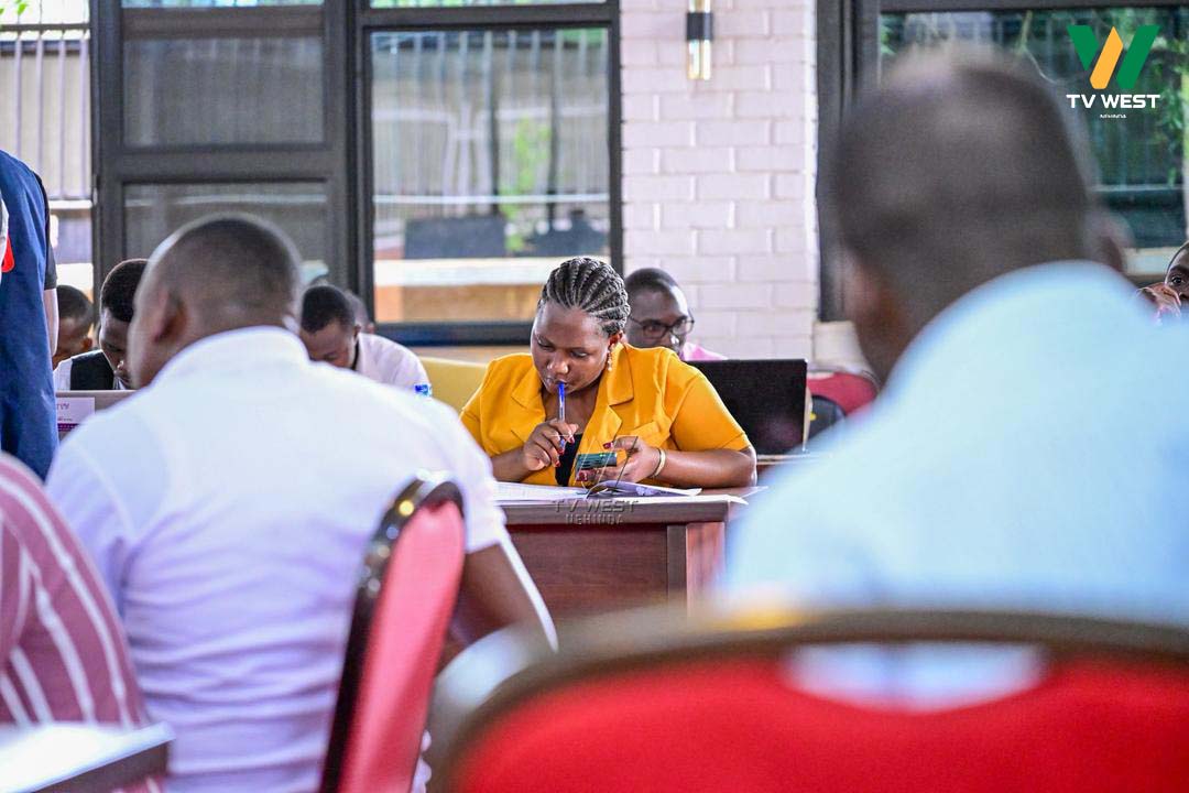 UNEB yashohoza ebya S.6, Pasenti ya 68.6 batungire obubonero bwa University...(Photo by Miriam Namutebi)