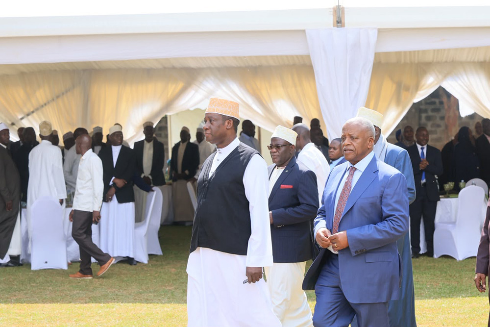 The Titular Head of Muslims in Uganda, Prince Kassim Nakibinge Kakungulu after receiving former Prime Minister John Patrick Amama Mbabazi, who was the chief guest. (Courtesy photo)