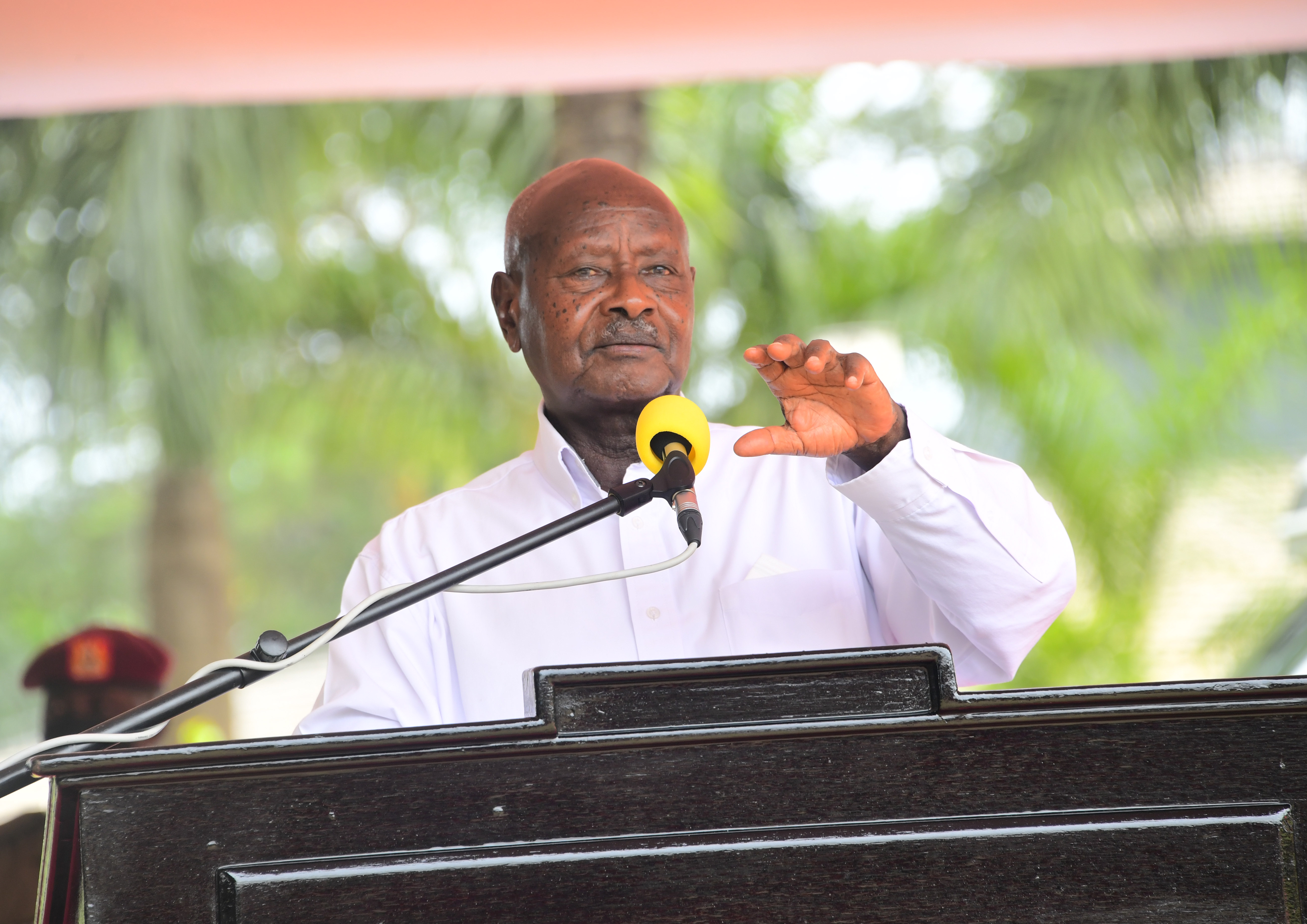 Purezidenti Museveni arikwiguraho omushomo gw'eby'obushuubuzi ogwa Uganda na UAE ahari Speke Resort Munyonyo.