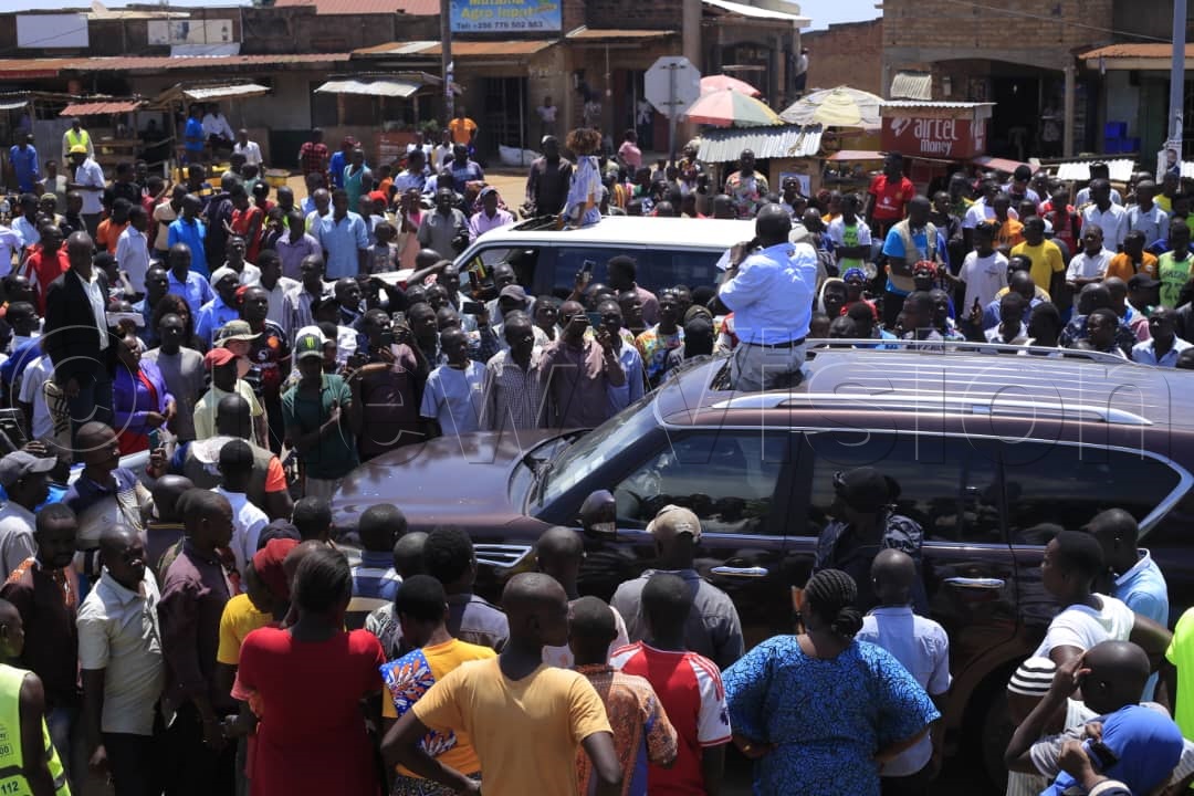 Forum for Democratic Change (FDC) presidential candidate James Nandala Mafabi speaks to voters on the campaign trail. (Credit: Alfred Ochwo)