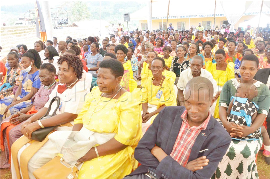 Abamu Ku Bakristu Abeetabye Ku Mu Kolo Gwa Fr. Edward Mukasa Ssebukoola Ku Kigo E Nakawuka Ku Lwomukaaga.