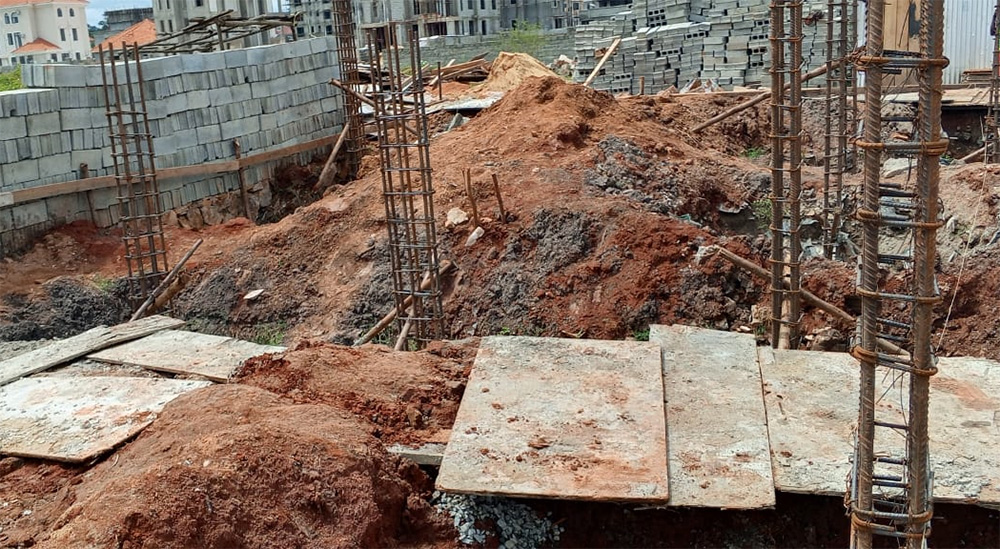 NEMA halted the ongoing construction of apartments at universal town in Kajjansi town council, Wakiso district. (Courtesy photo)