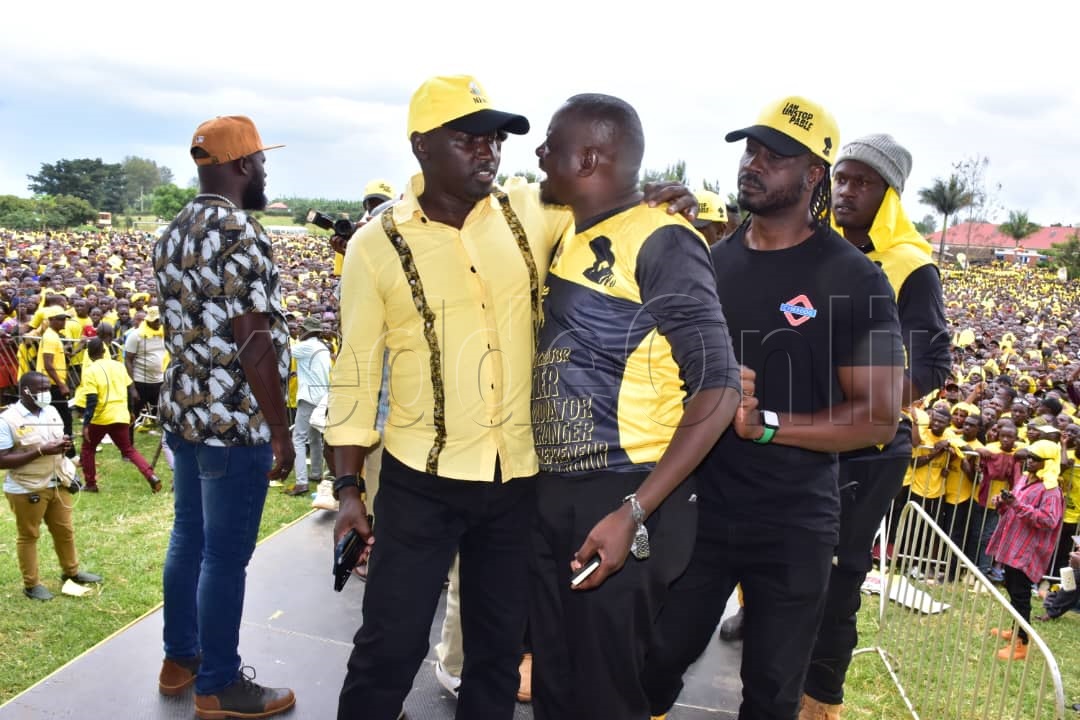 Bebe Cool ne MC Kachina nga bali ku stage e Ntungamo