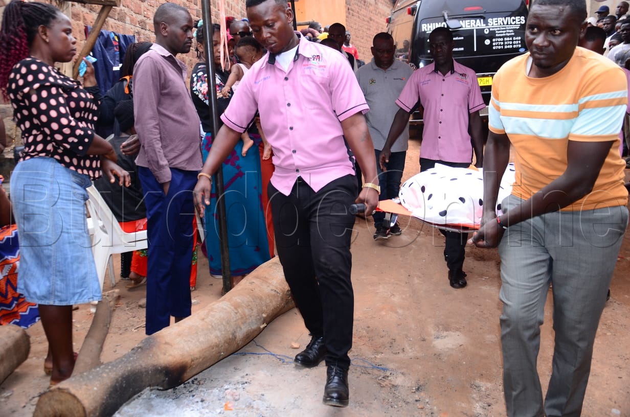 Aba Rhino funeral Service nga batuusa emirambo ewaka 