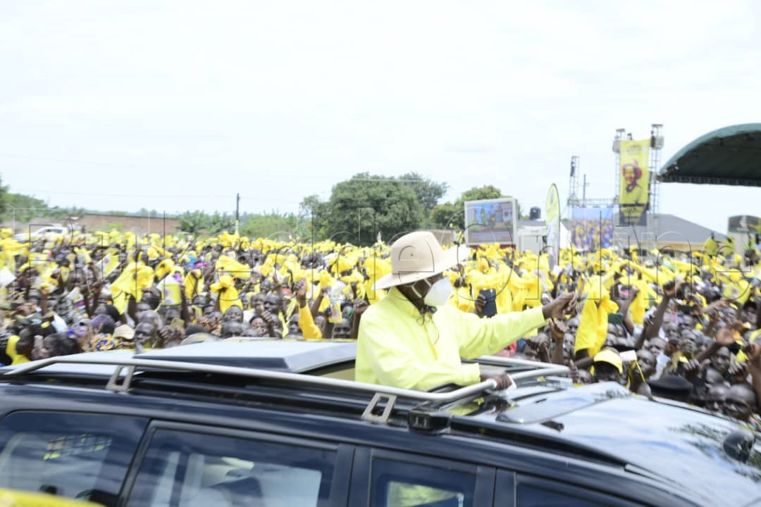 Museveni ng'ali Acholi