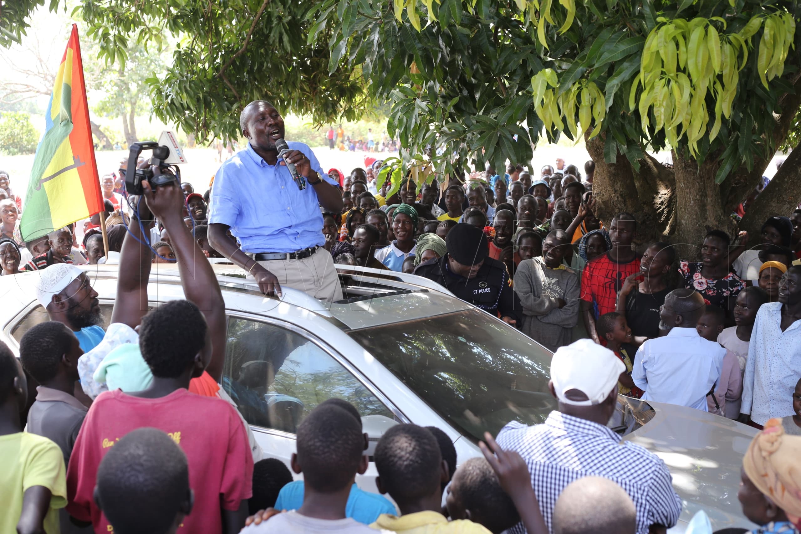 Nandala addressing supporters at his rally. (Credit: Alfred Ochwo)