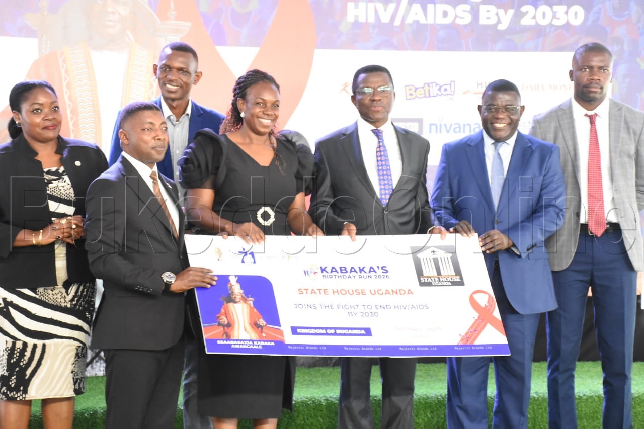 Katikkiro ng'ali n'abamaka g'obwa Pulezidenti