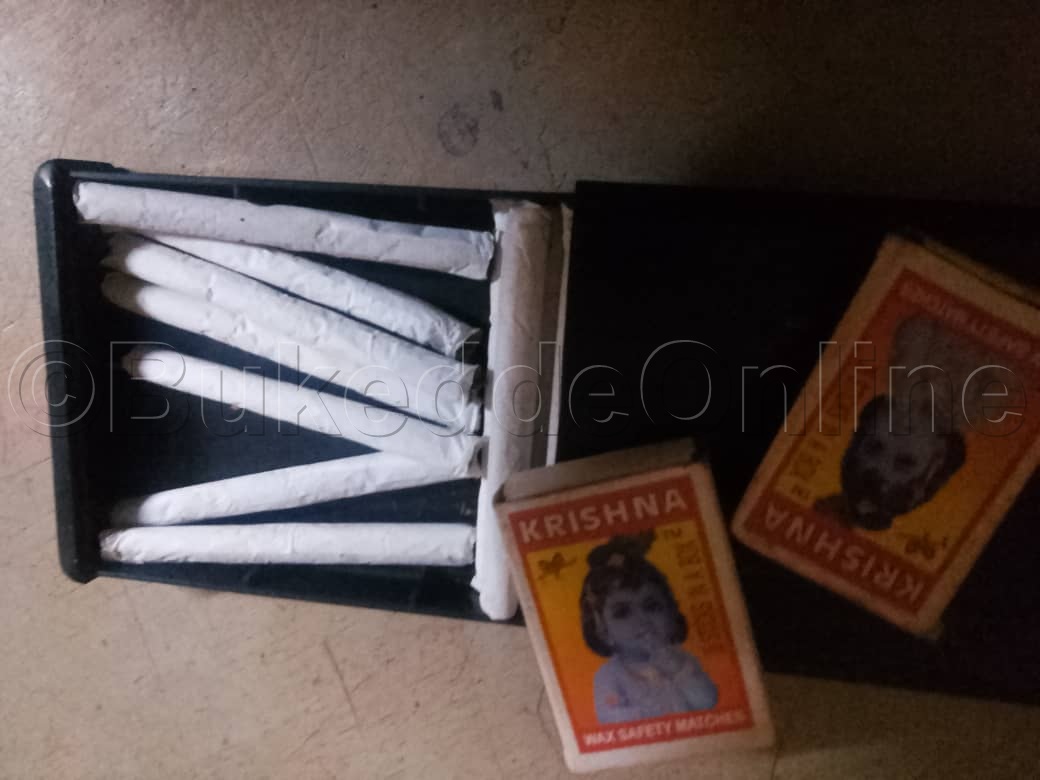 Ebimu ku biragala bye baabasanze nabyo.