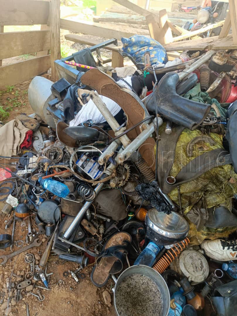 Ebyuma bya Piki-piki ebyasangidwa mu muzigo