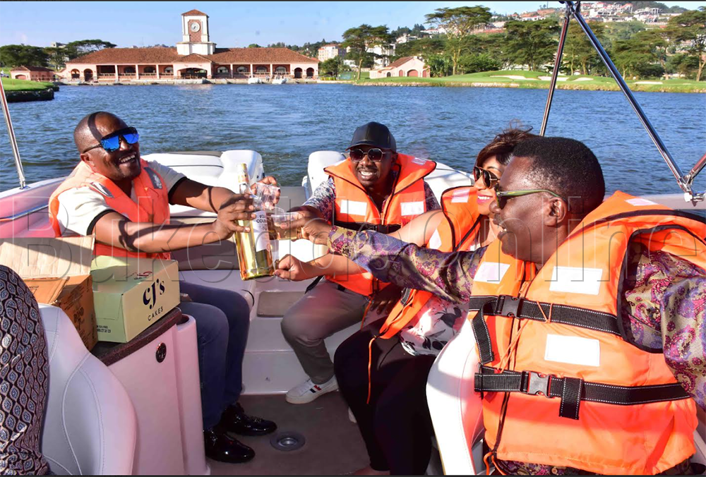 Omusama Josephat Sseguya ng'ali n'omugagga Kalungi ku lyato