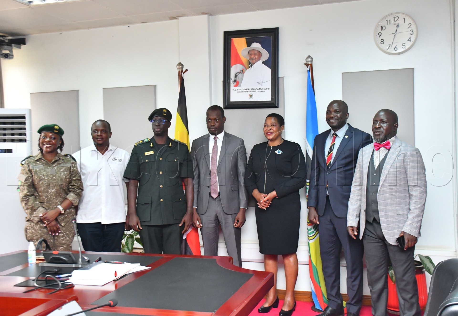 Speake Anita Among ng'ali n'abakungu ba UWA