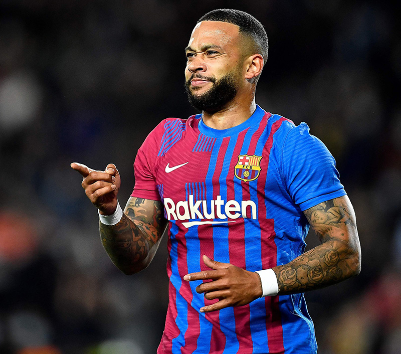 Omuteebi wa Barcelona, Depay.