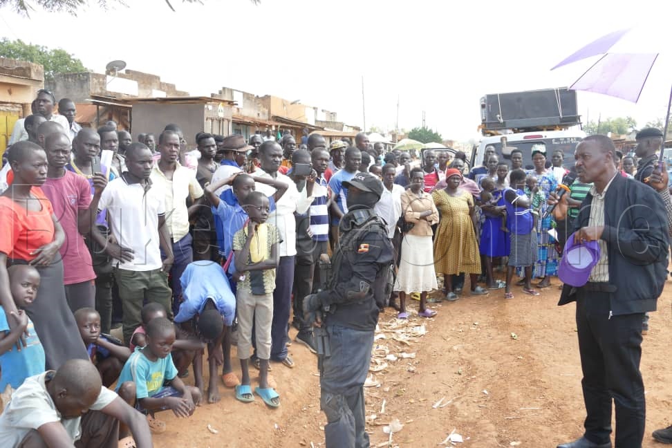 Mugisha Muntu ng'asaba akalulu