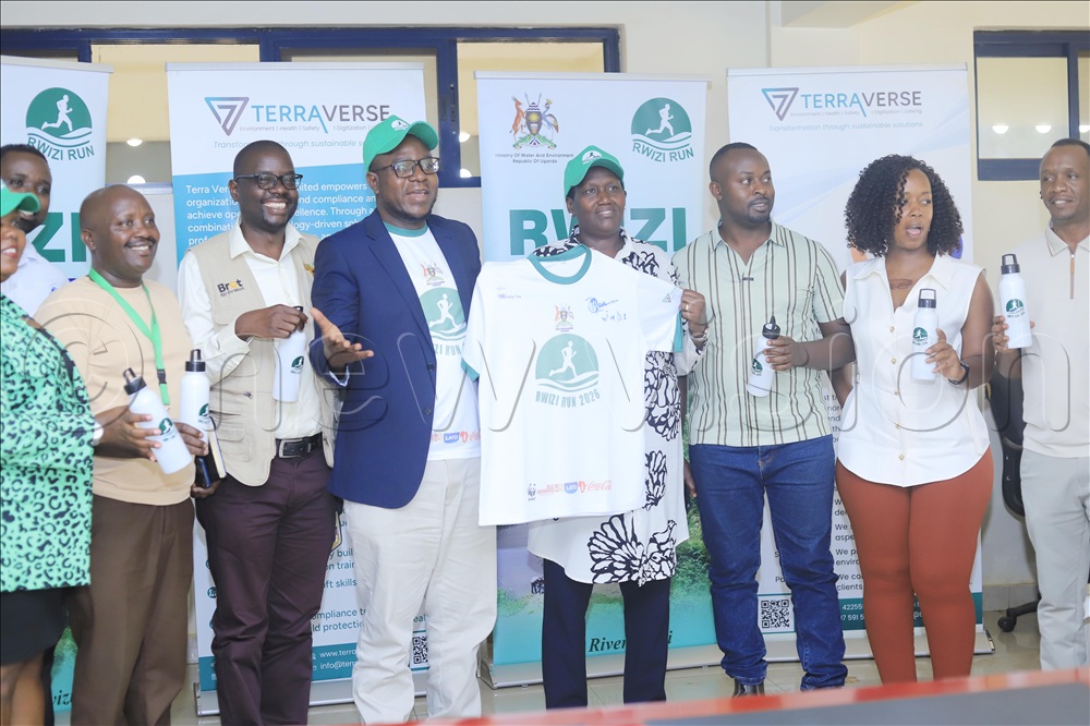Stephen Emor, the Team Leader of Rwizi run at Minisitry of Water and Environment&nbsp; South western region, (in blue jacket) and Mbarara RCC Catherine Kamwine with other partners during the&nbsp; launch of the 5th edition of the River Rwizi Run&nbsp;at the Ministry's South western region office&nbsp; in Mbarara City last week. 