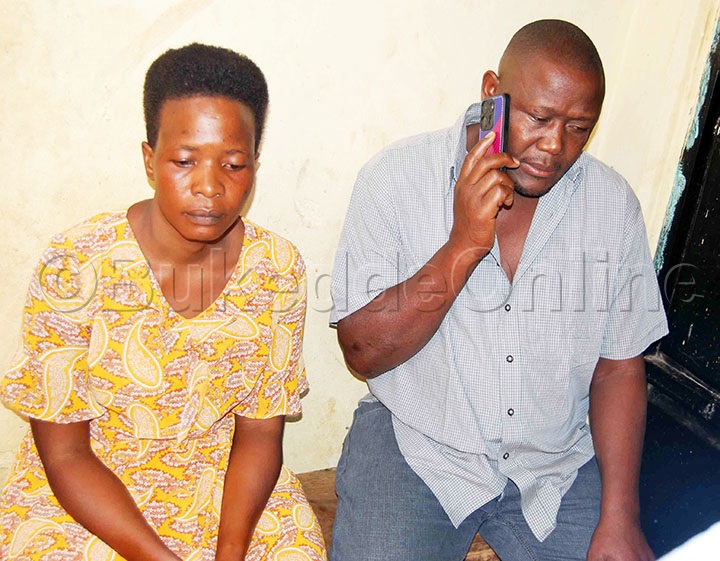 Bazadde B'omwana, Dianah Nakato (ku Kkono) Ne Ali Walubya (ku Ddyo) Nga Basobeddwa.