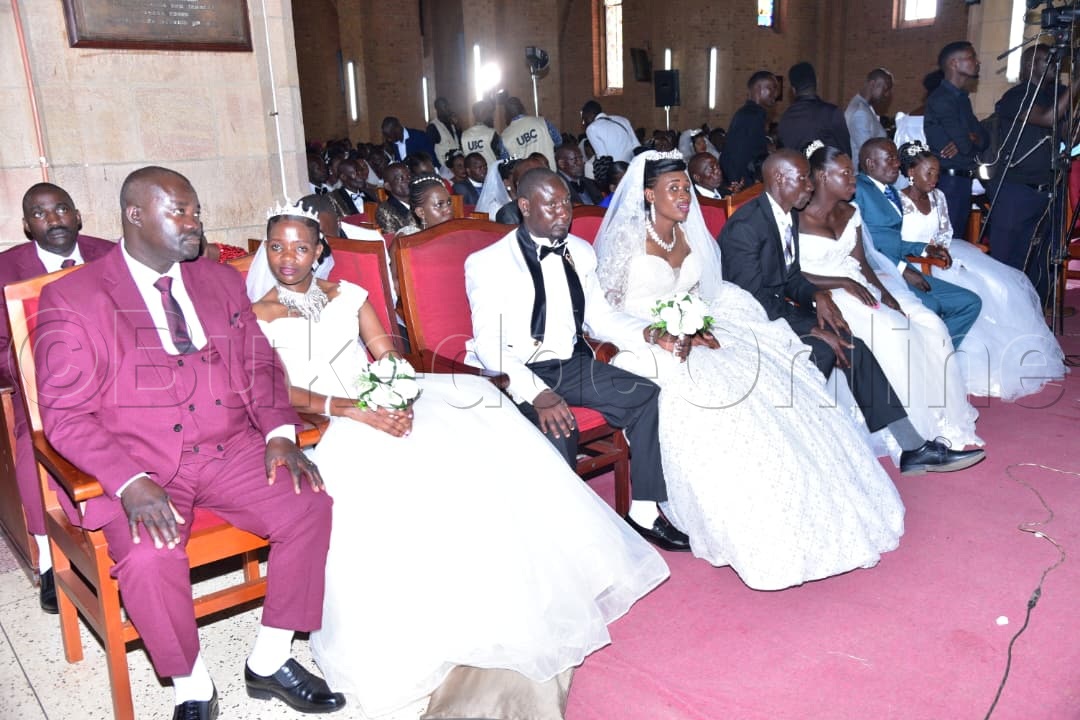 Abagole oluvannyuma lw'okugattibwa.