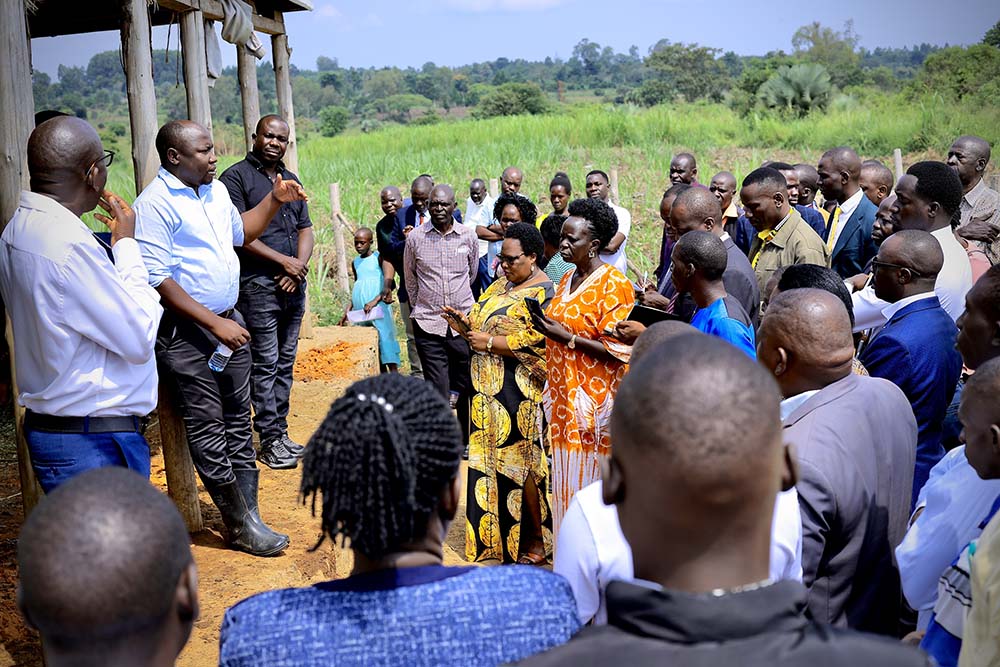 The visit was organised by the State House.