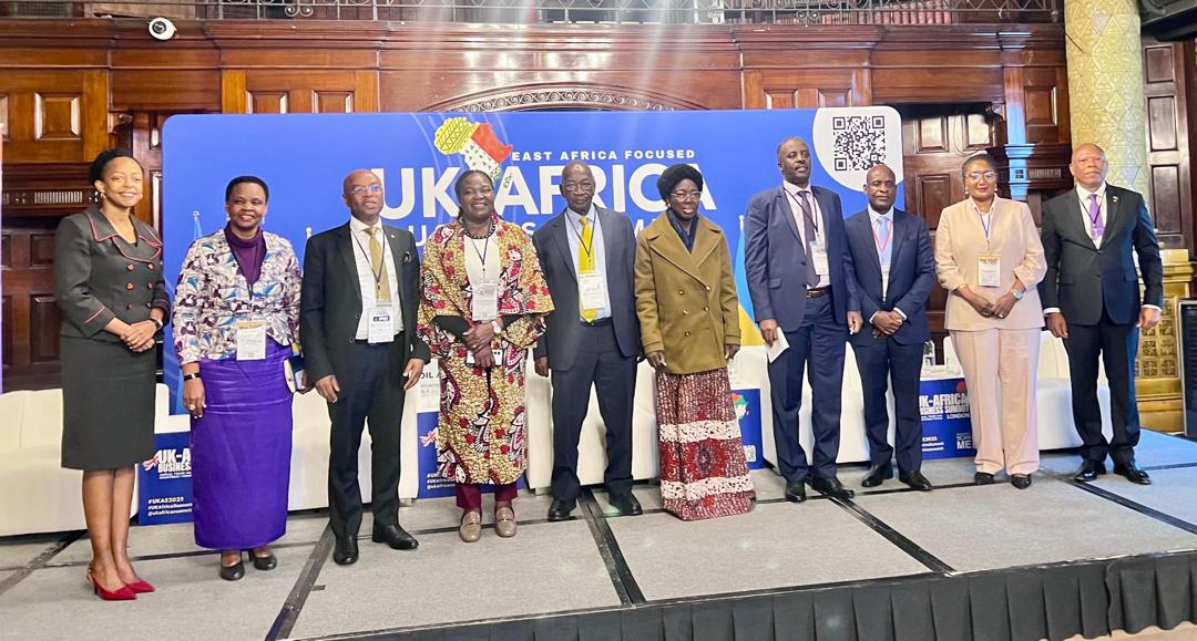 1st Deputy Prime Minister and Minister of East African Community Affairs, Rt. Hon. Rebecca Kadaga in a group photo with other the Ugandan delegation. (Courtesy)