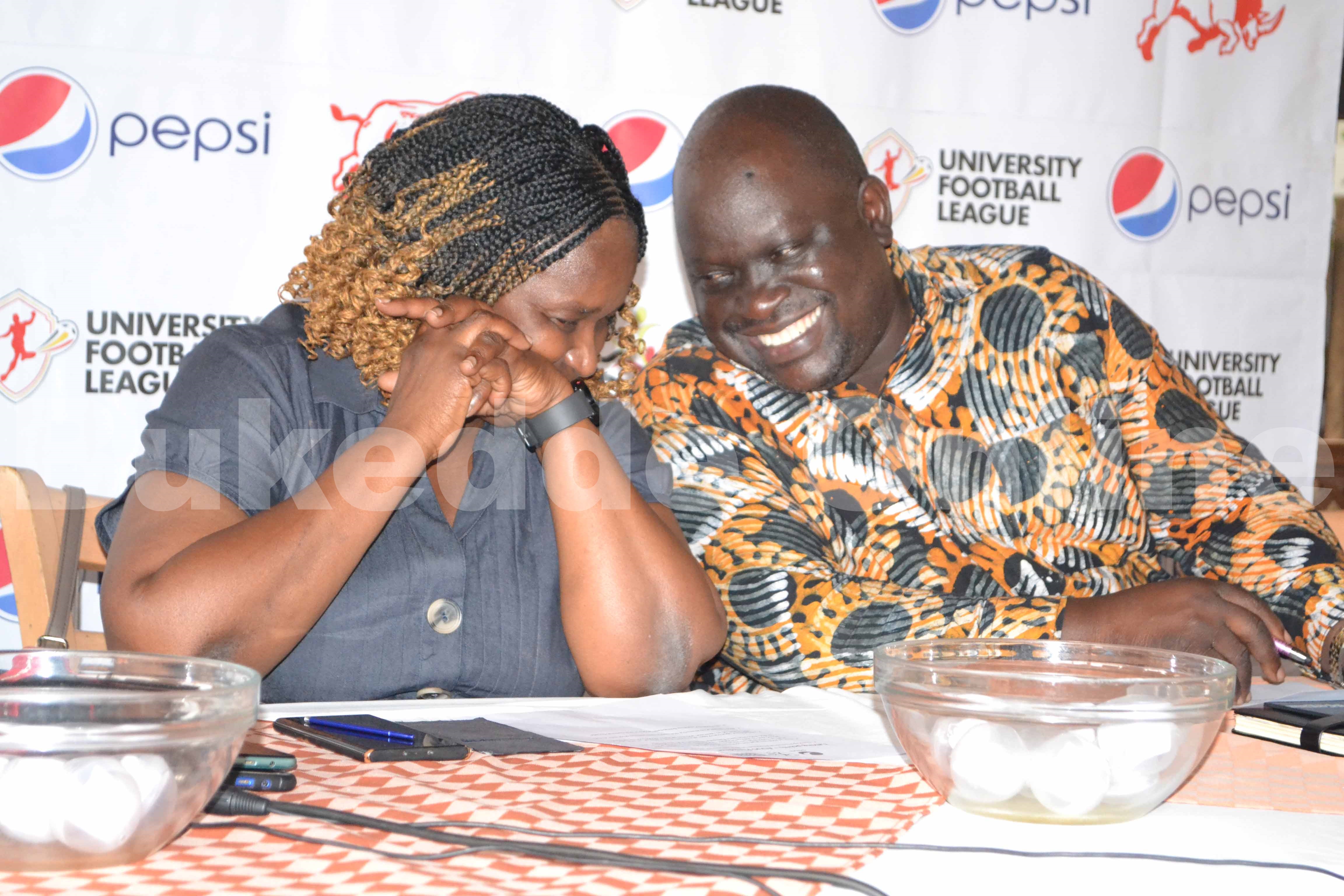Peninnah Kabenge ku kkono n'omumyuka we Vincent Kisenyi 