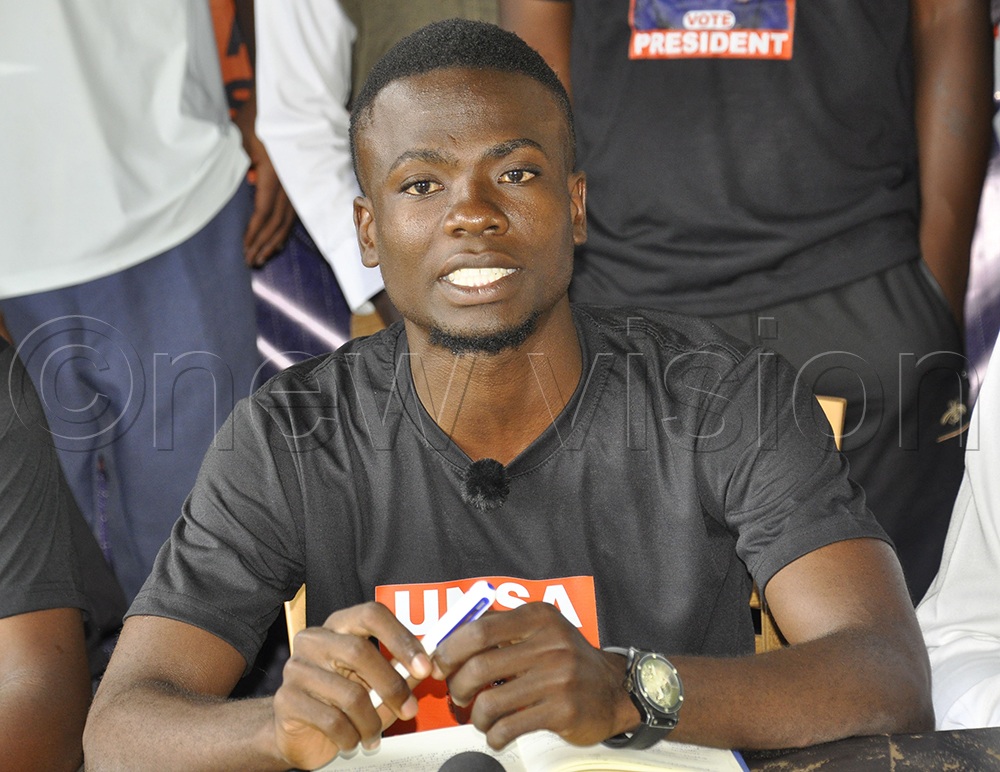 Jonathan Onesmas Kinobere, an aspiring president of the Uganda National Students Association (UNSA), addresses journalists during a press conference on October 16, 2026. (Photo by Nancy Nanyonga)
