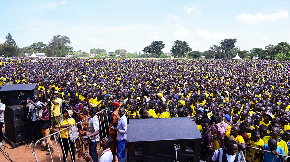 Mammoth NRM supporters braved the scorching afternoon sunshine as they listened to President Museveni’s campaign address during a rally in Agule in Pallisa district on Wednesday, November 12, 2025. (PPU Photo)