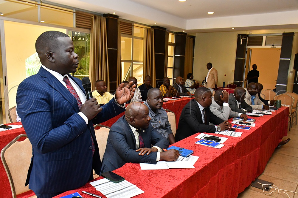 Jinja City RCC Salim Komakech (left) delivers a vote of thanks during the opening of a three-day workshop for RDCs at Source of the Nile Hotel in Jinja City on August 17. (Photo by Donald Kiirya)