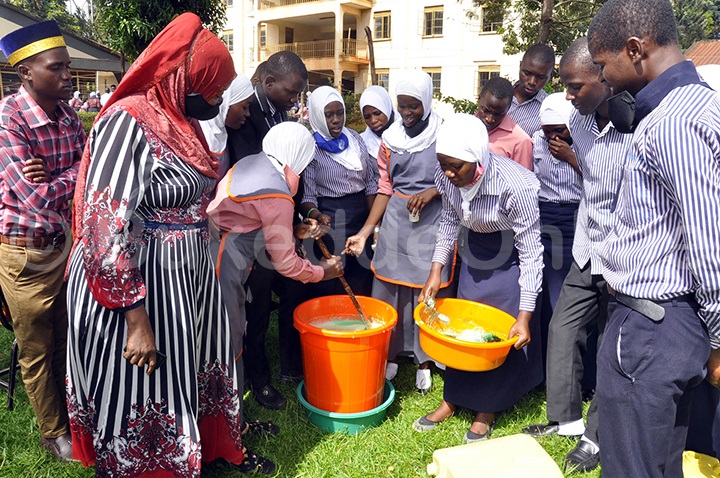 Baabayigirizza okukola ssabbuuni