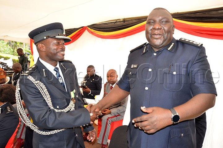 Enanga Ng'ayozaayoza Phillip Mukasa Omu Ku Baserikale Abaabadde Mu Kutendekebwa E Bwebajja