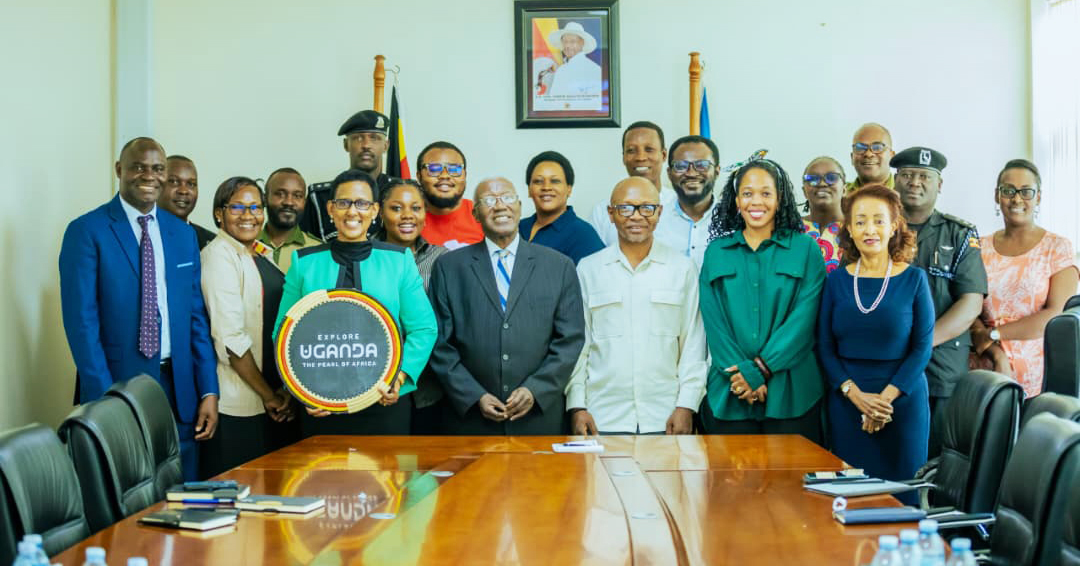 The Ghanaian delegation while meeting offcials at the tourism ministry, tourism police and the private sector led by UTA president.